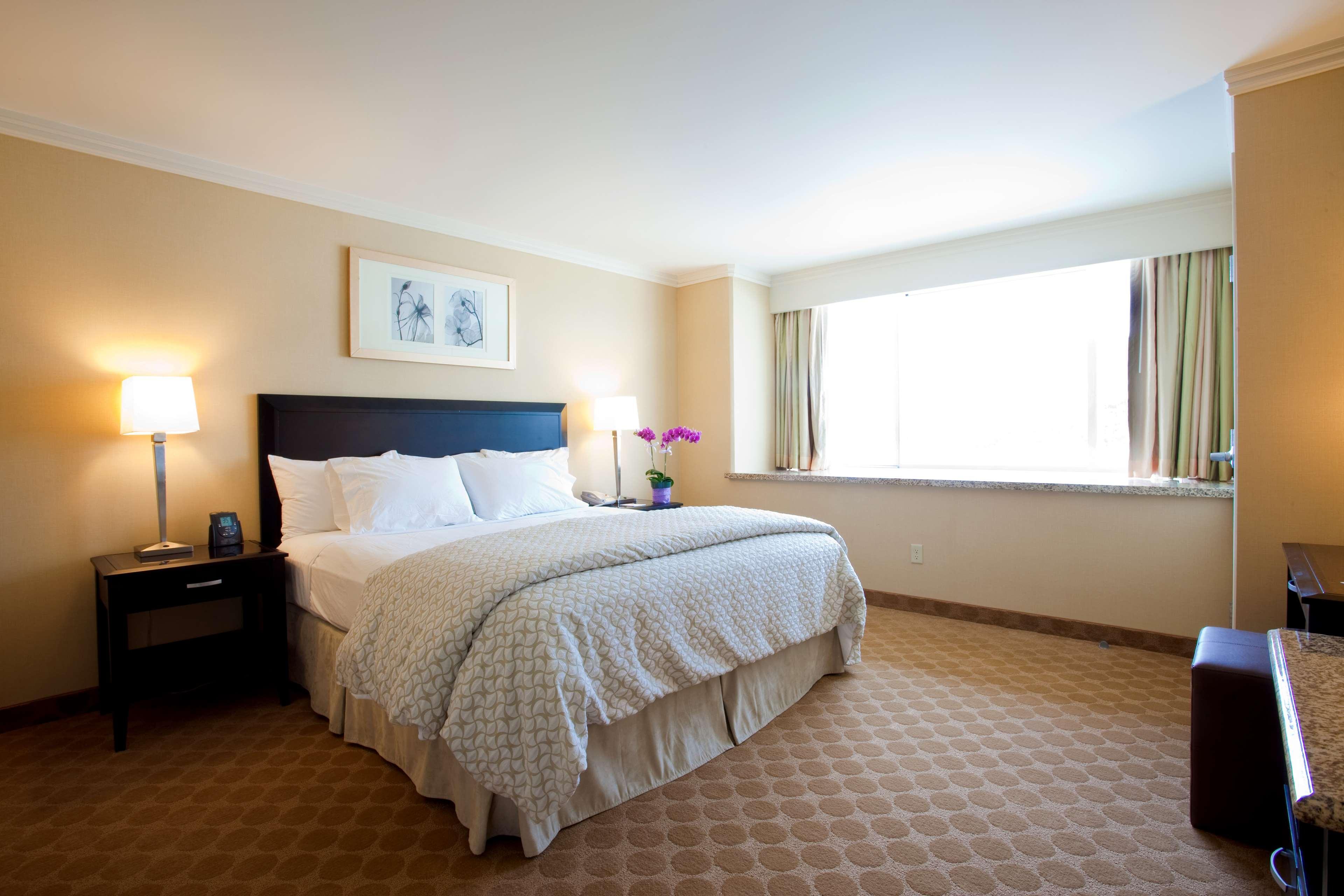 Hotel Embassy Angeles Glendale