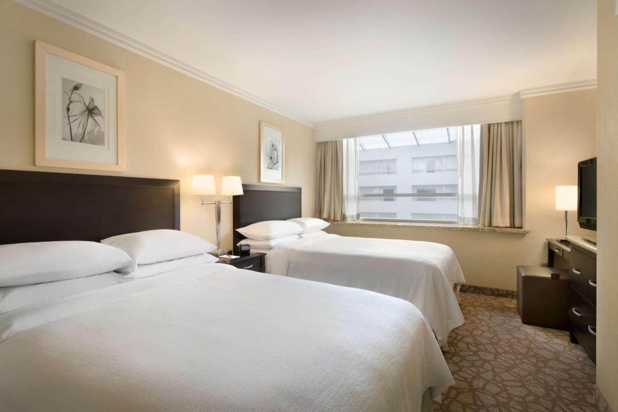 Hotel Embassy Angeles