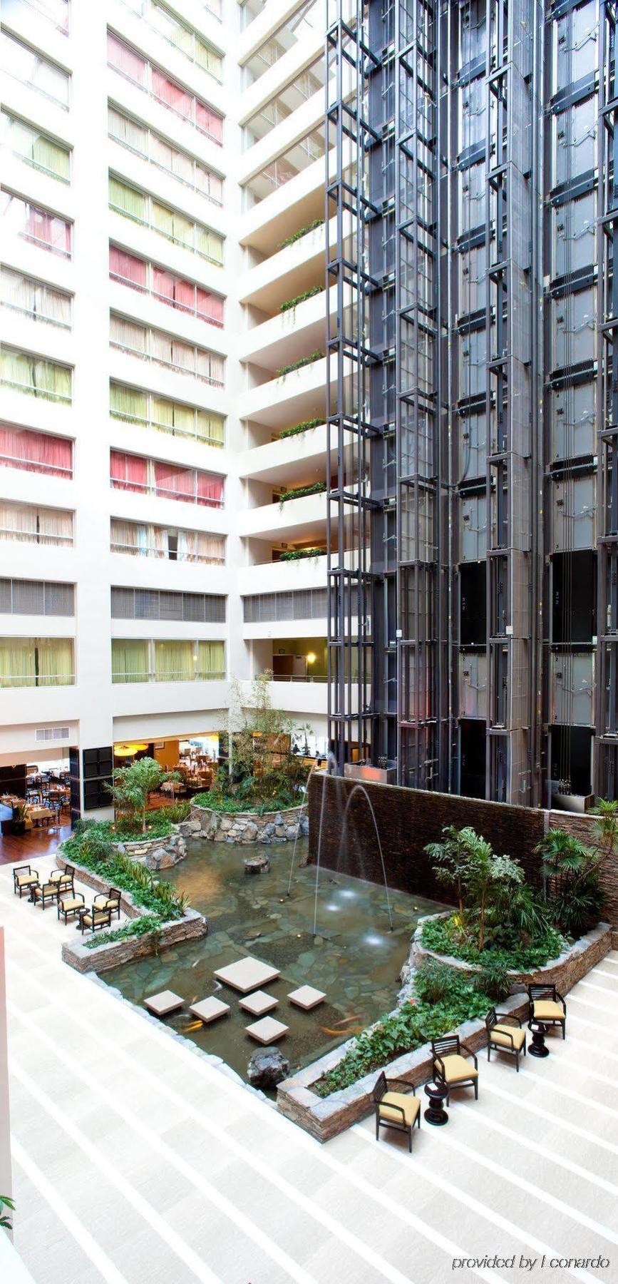 Embassy Angeles 4*